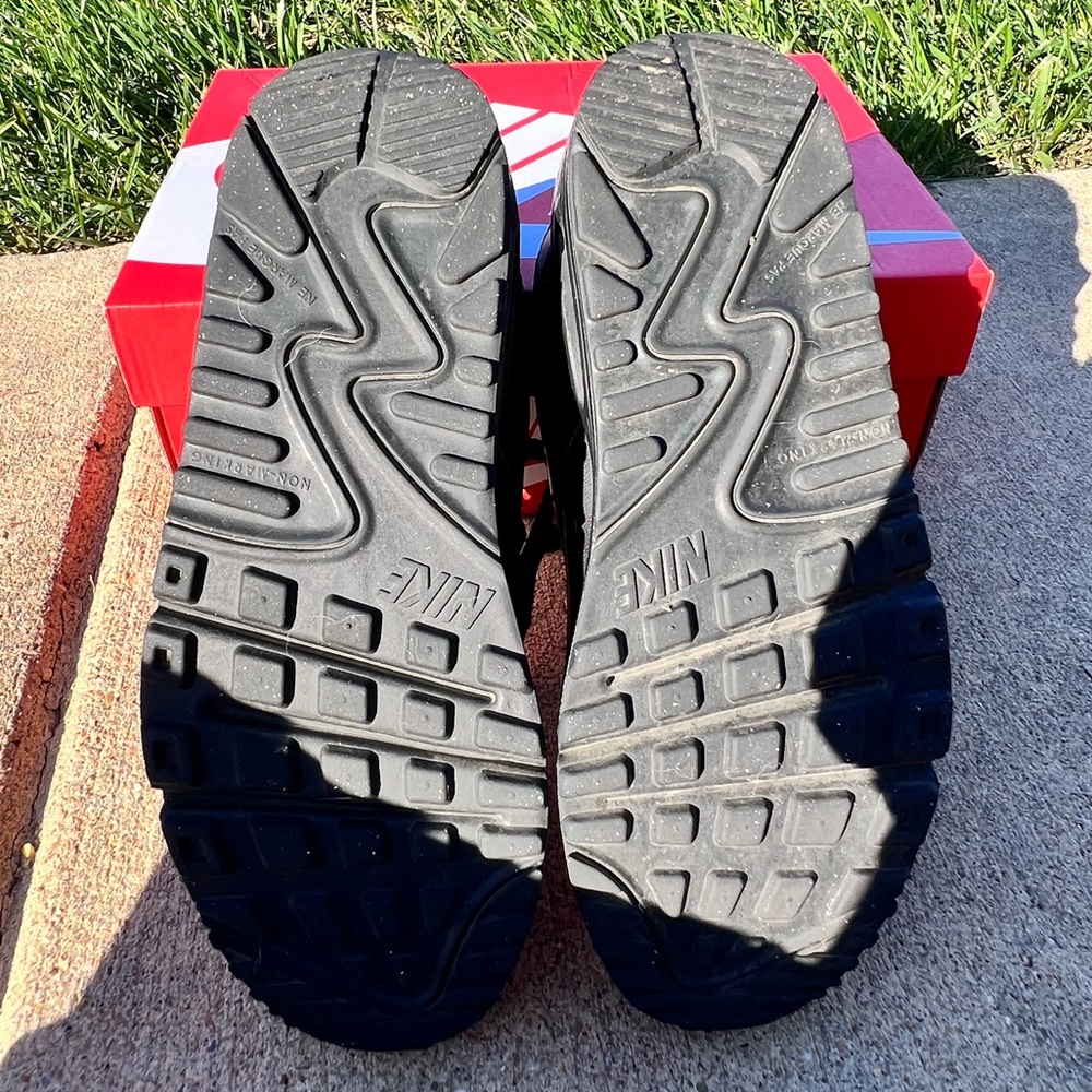 Nike Air Max 90 LTR (GS), 5.5Y - Picture 2 of 5